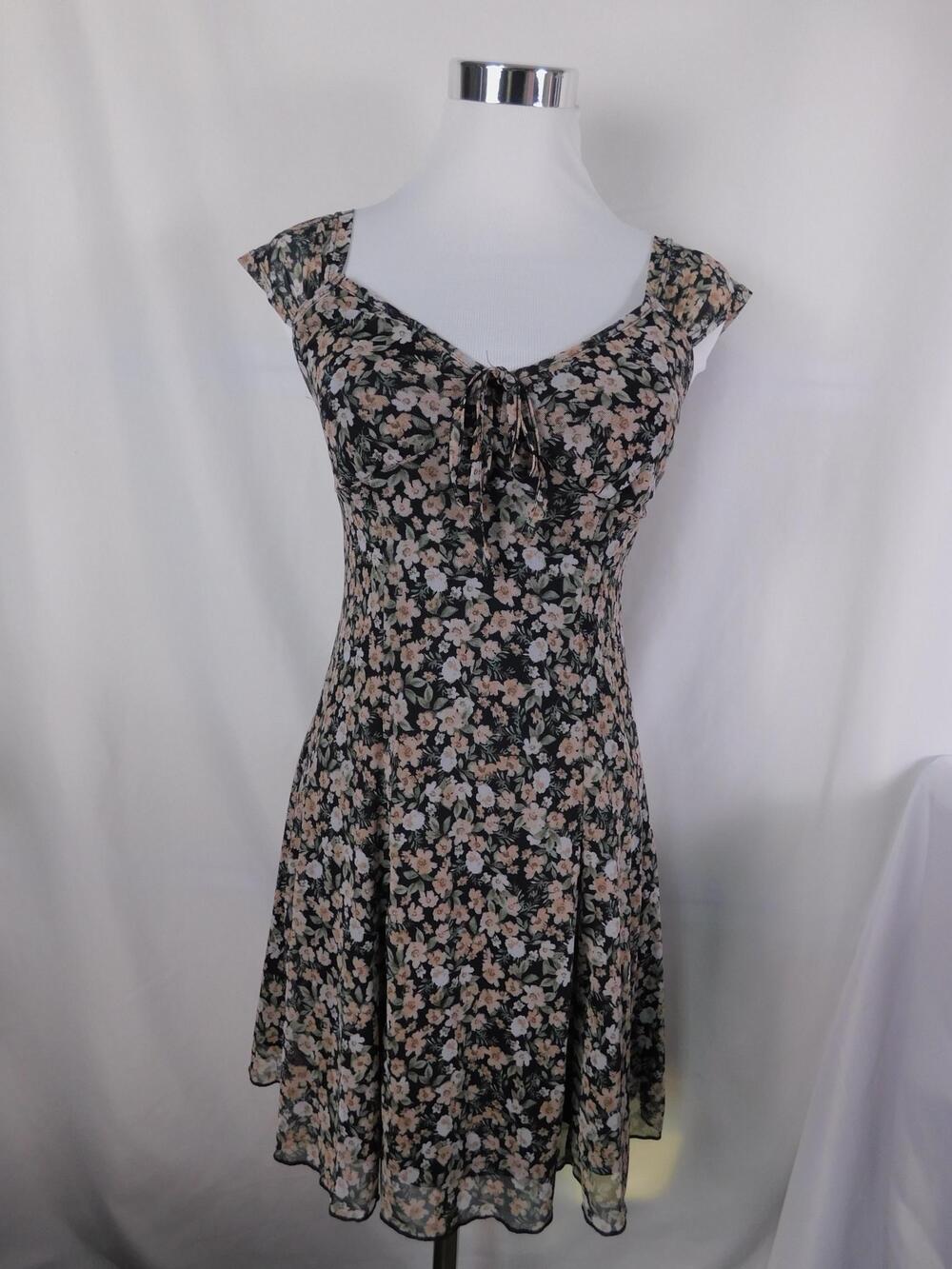 No Comment Dress Womens Medium Black Floral Sweetheart Fit & Flare Sundress